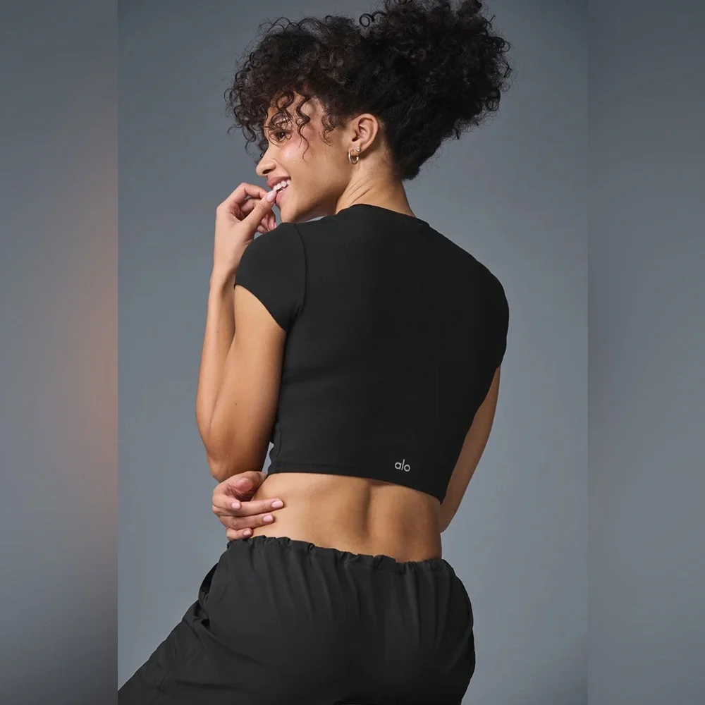 Alo Yoga Alosoft Crop Finesse Short Sleeve Black S